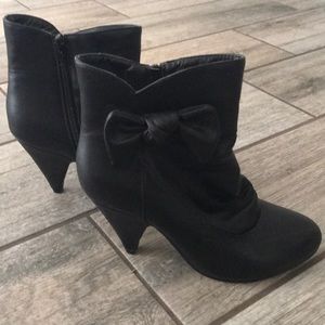 Brand new Forever 21 boots